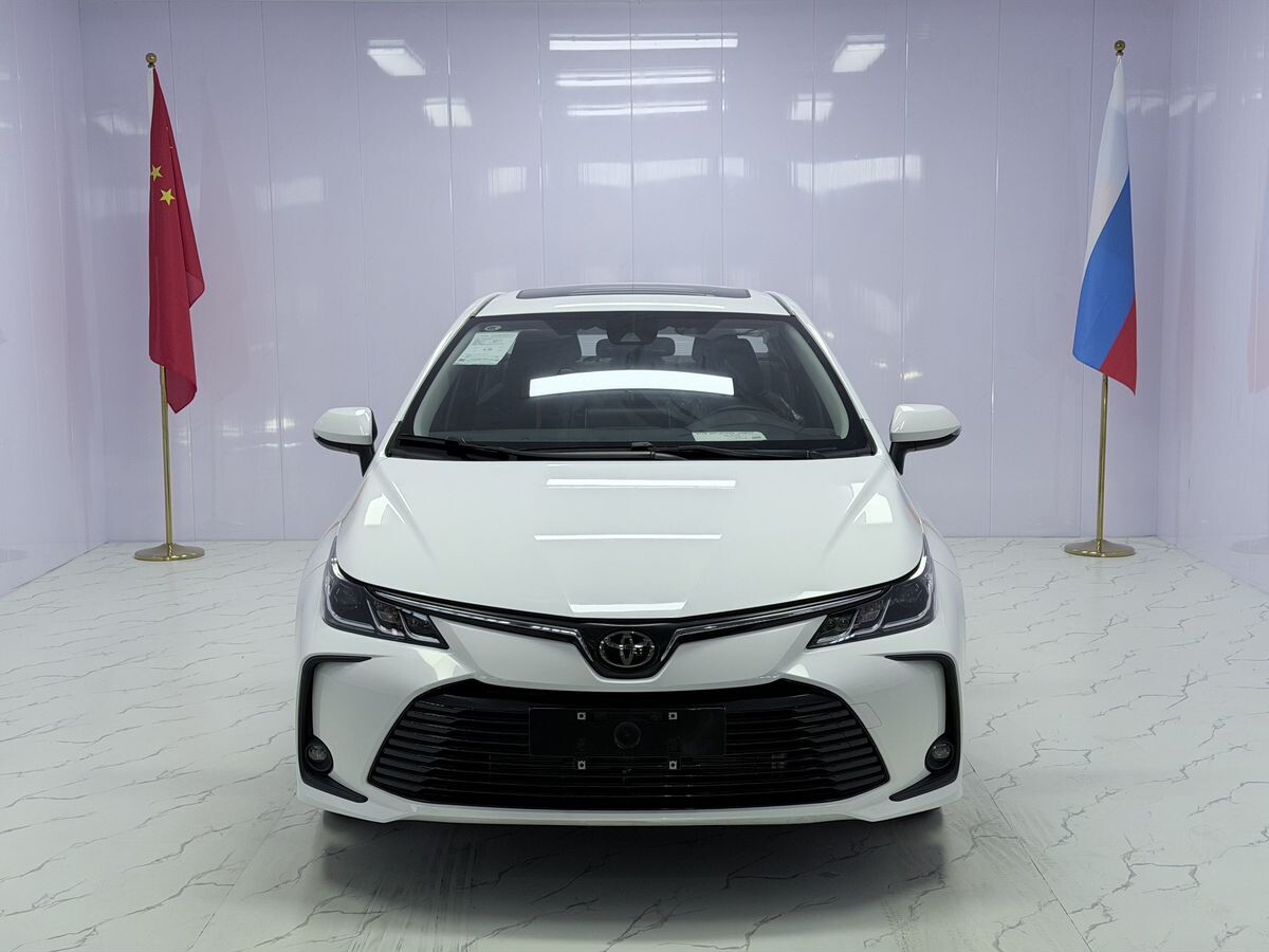 Toyota Corolla 2023 - фото автомобиля
