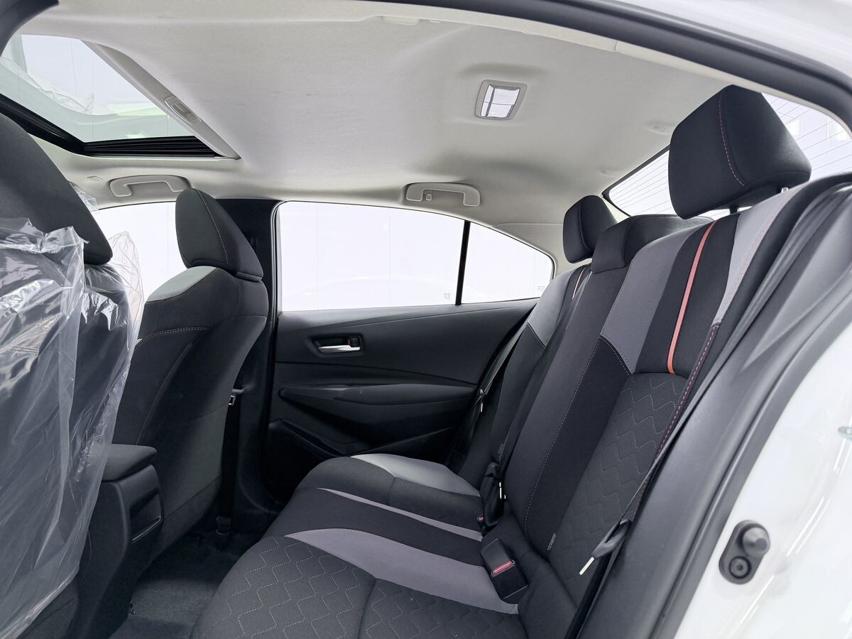 Toyota Corolla 2023 - фото автомобиля