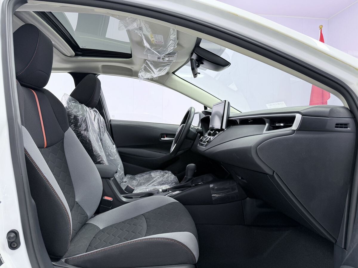 Toyota Corolla 2023 - фото автомобиля