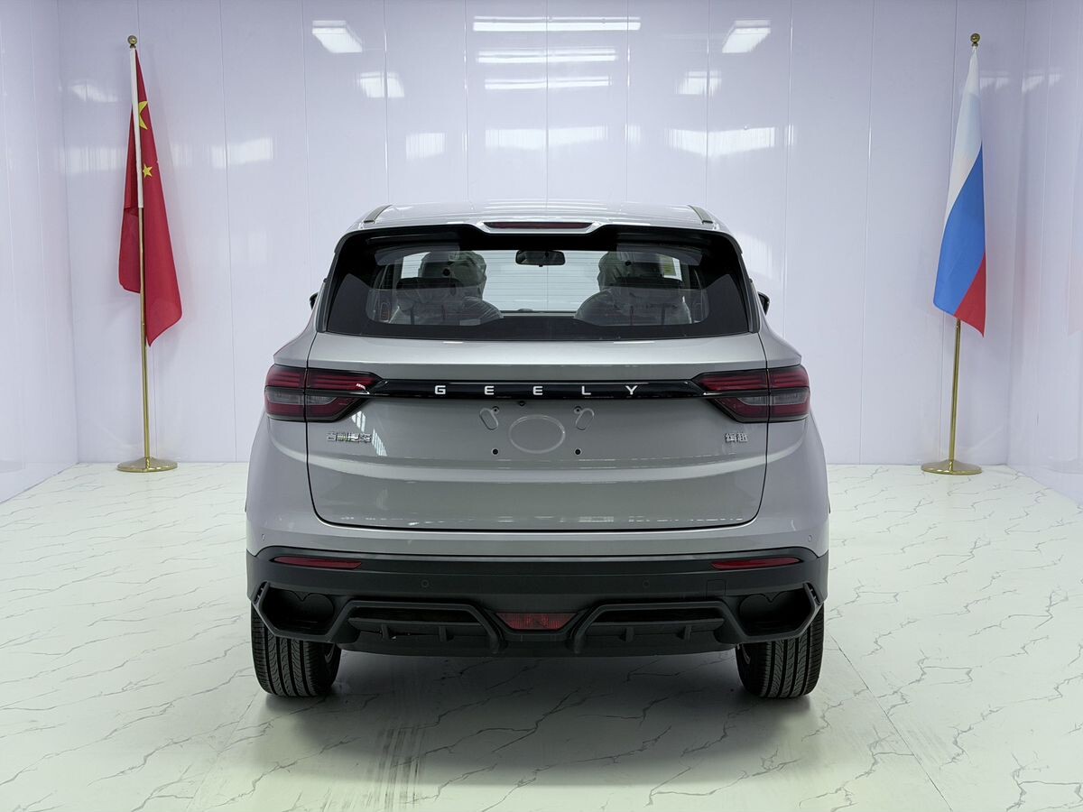 Geely Coolray 2025 - фото автомобиля