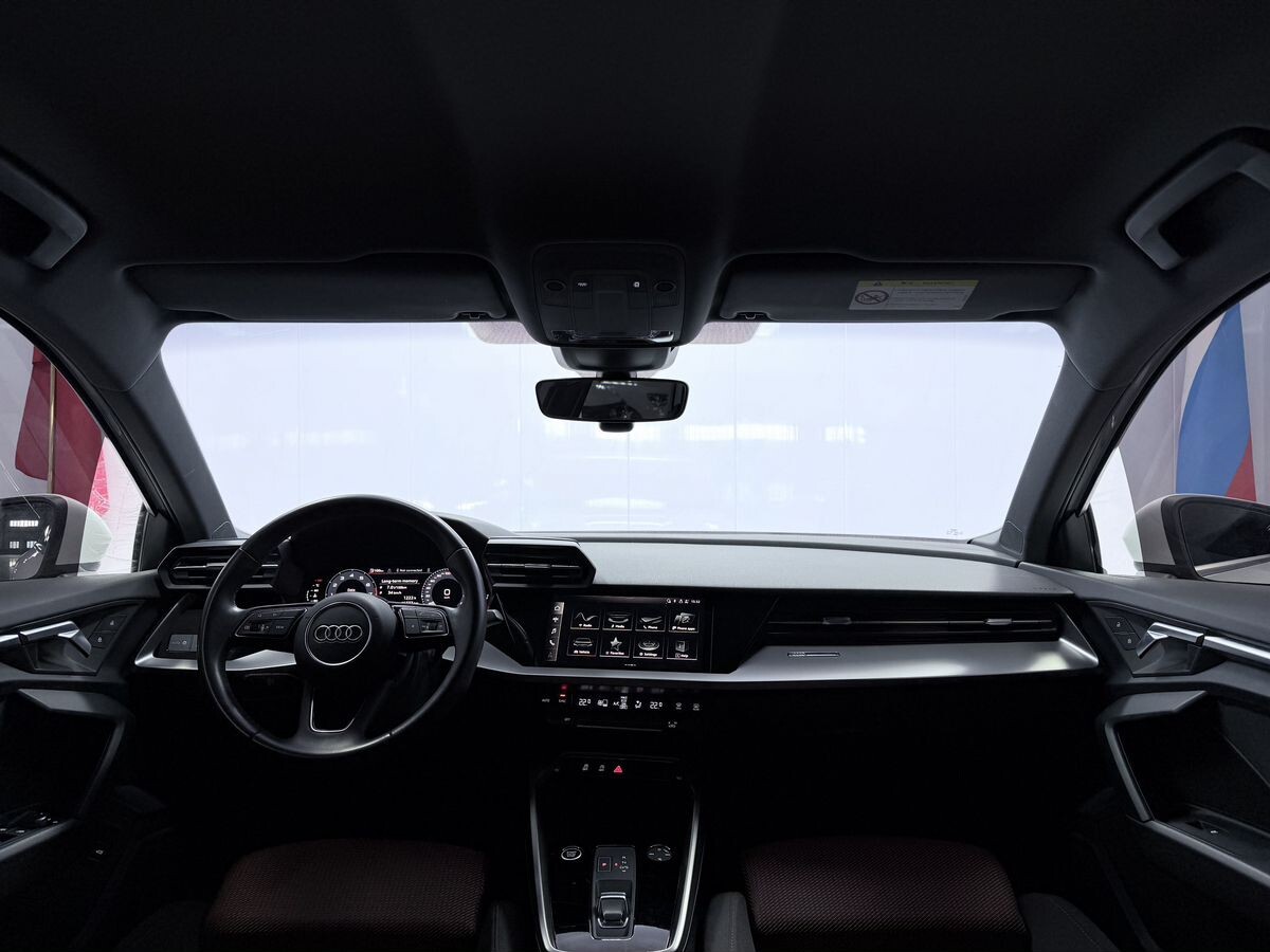 Audi A3 2023 - фото автомобиля