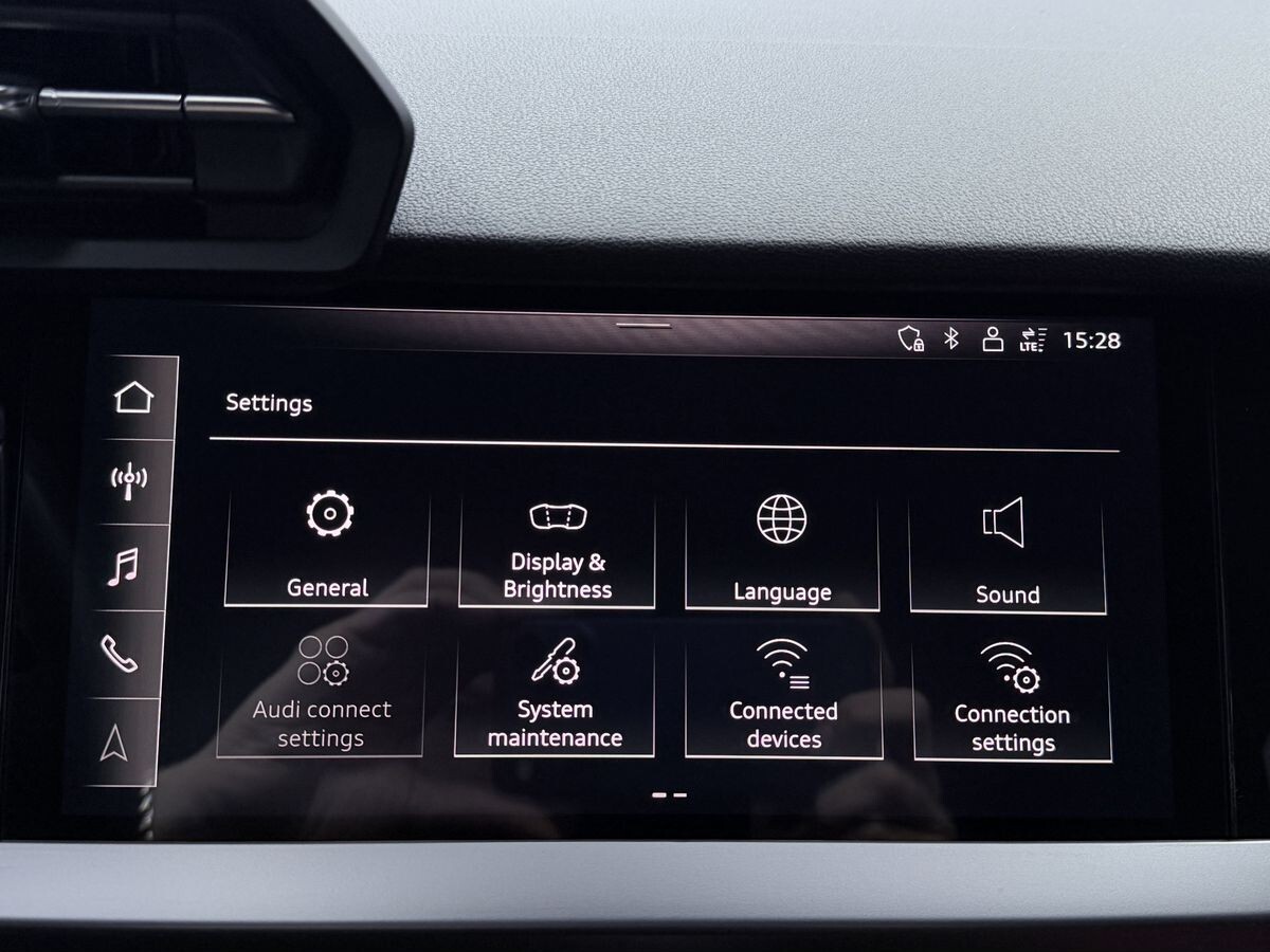 Audi A3 2023 - фото автомобиля