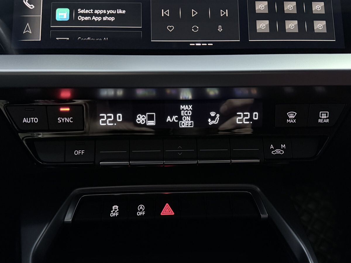 Audi A3 2023 - фото автомобиля