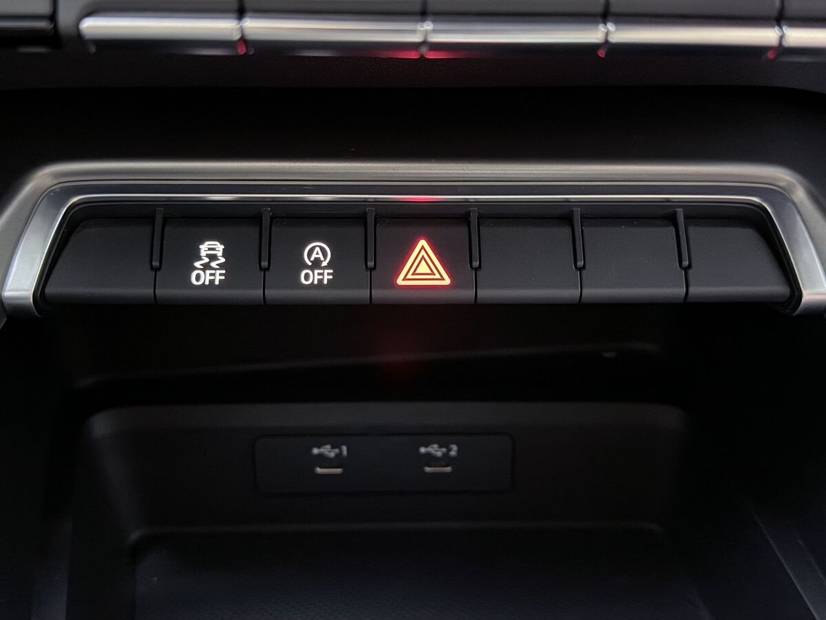 Audi A3 2023 - фото автомобиля