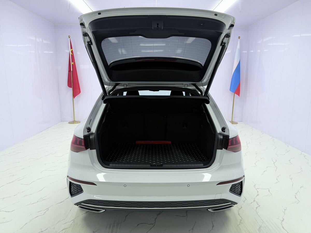 Audi A3 2023 - фото автомобиля