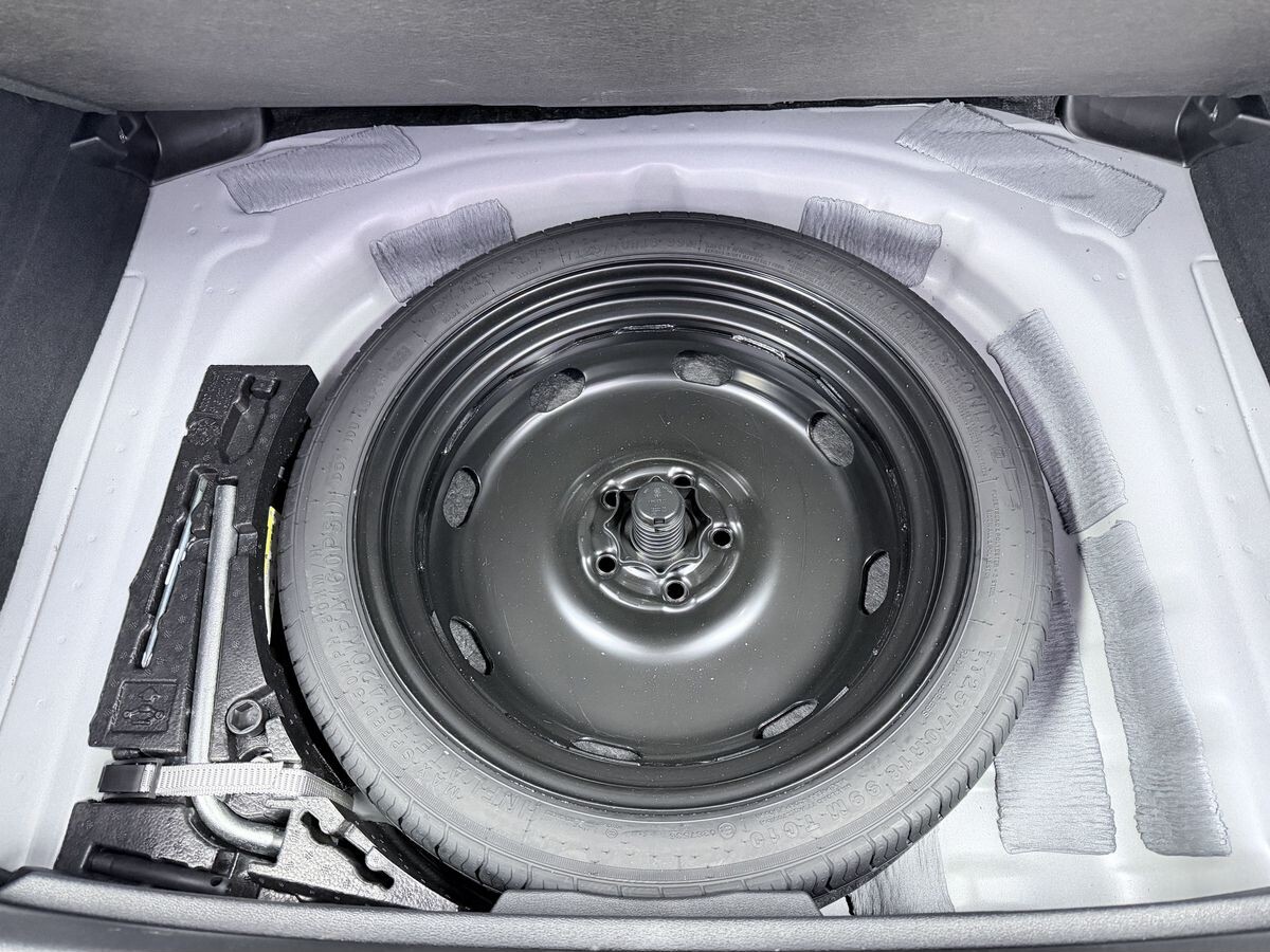 Audi A3 2023 - фото автомобиля