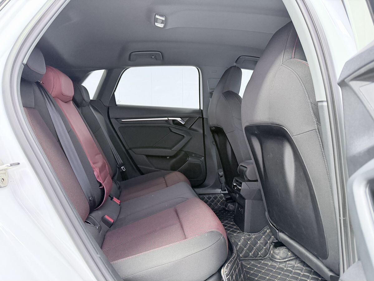 Audi A3 2023 - фото автомобиля