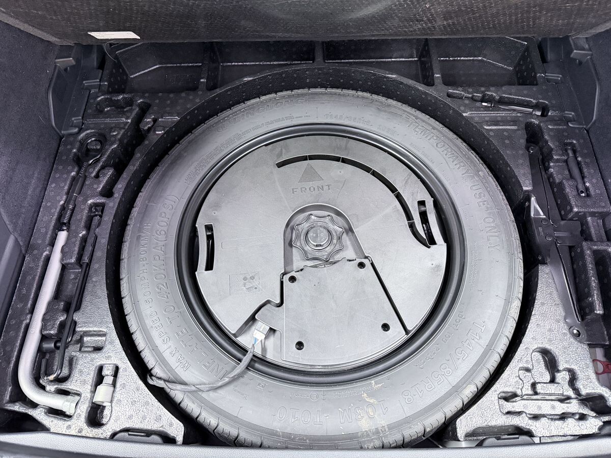 Audi Q3 2021 - фото автомобиля