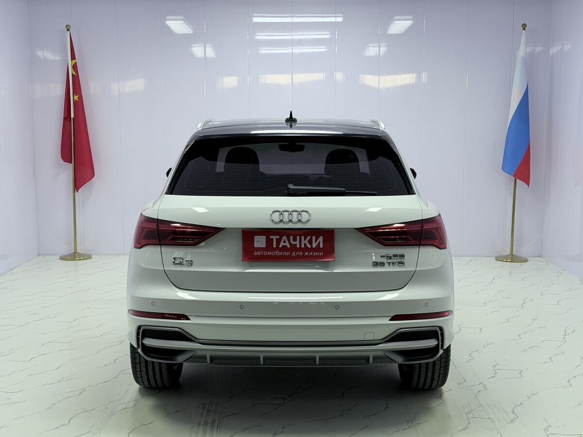 Audi Q3 2021 - фото автомобиля