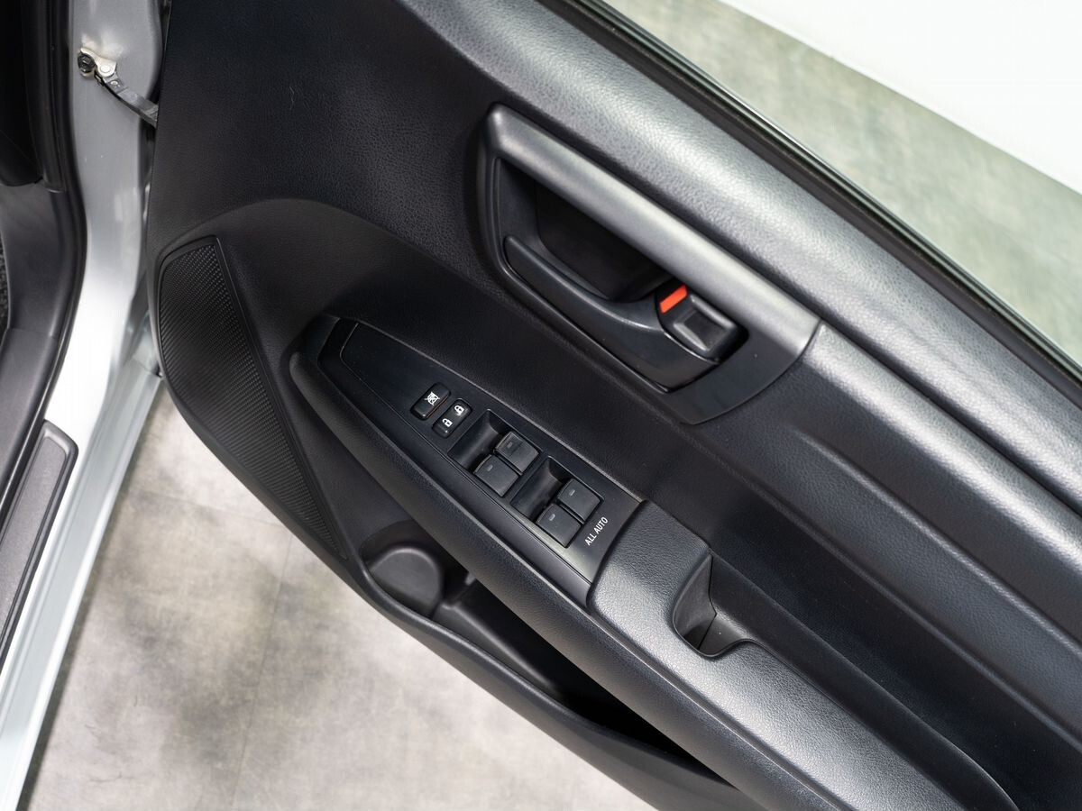 Toyota Corolla Axio 2015 - фото автомобиля