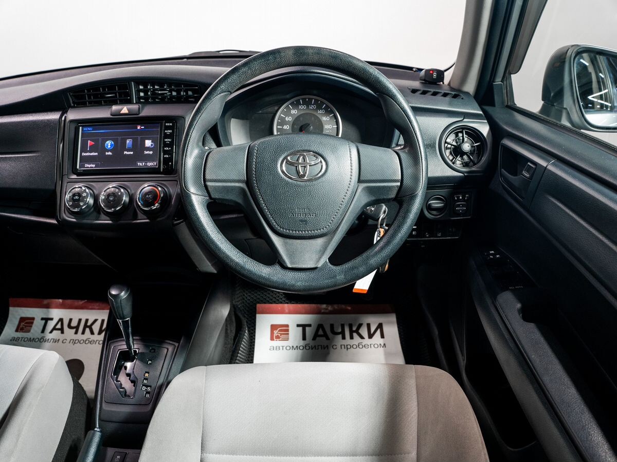 Toyota Corolla Axio 2015 - фото автомобиля
