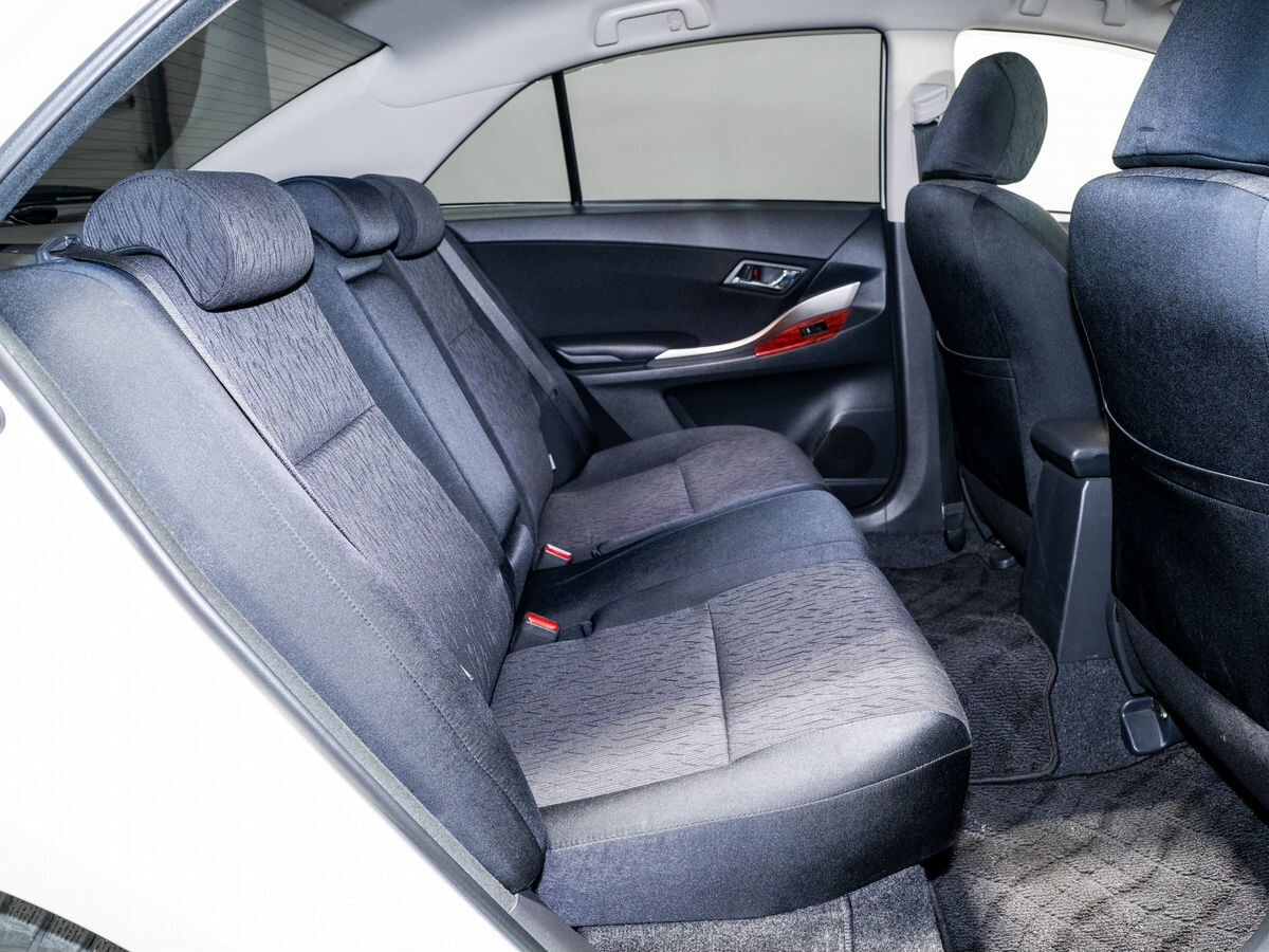 Toyota Allion 2012 - фото автомобиля