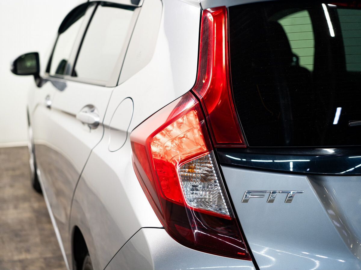 Honda Fit 2017 - фото автомобиля