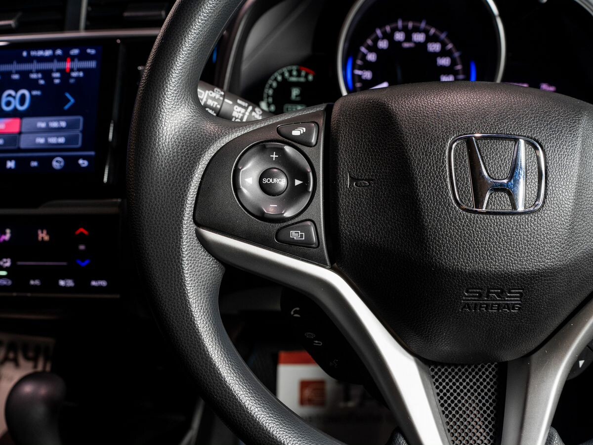 Honda Fit 2017 - фото автомобиля