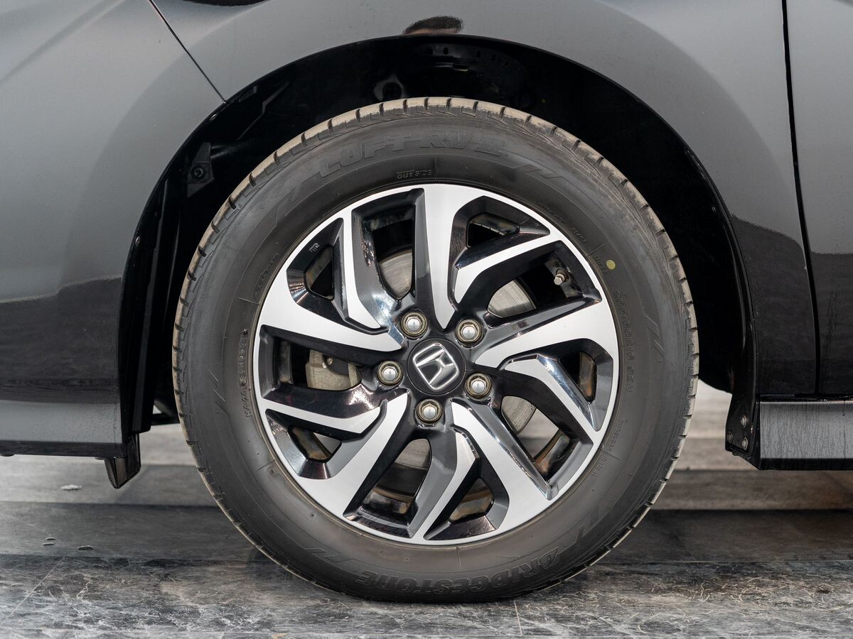 Honda Stepwgn 2017 - фото автомобиля