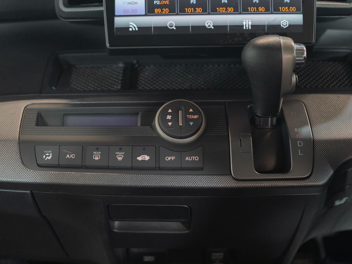 Honda Freed 2009 - фото автомобиля