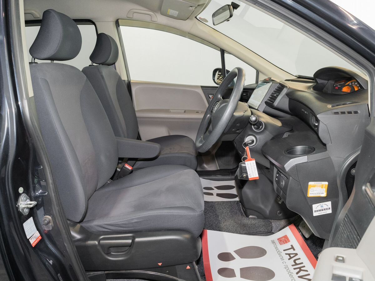 Honda Freed 2009 - фото автомобиля