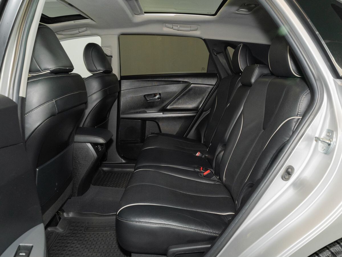 Toyota Venza 2014 - фото автомобиля