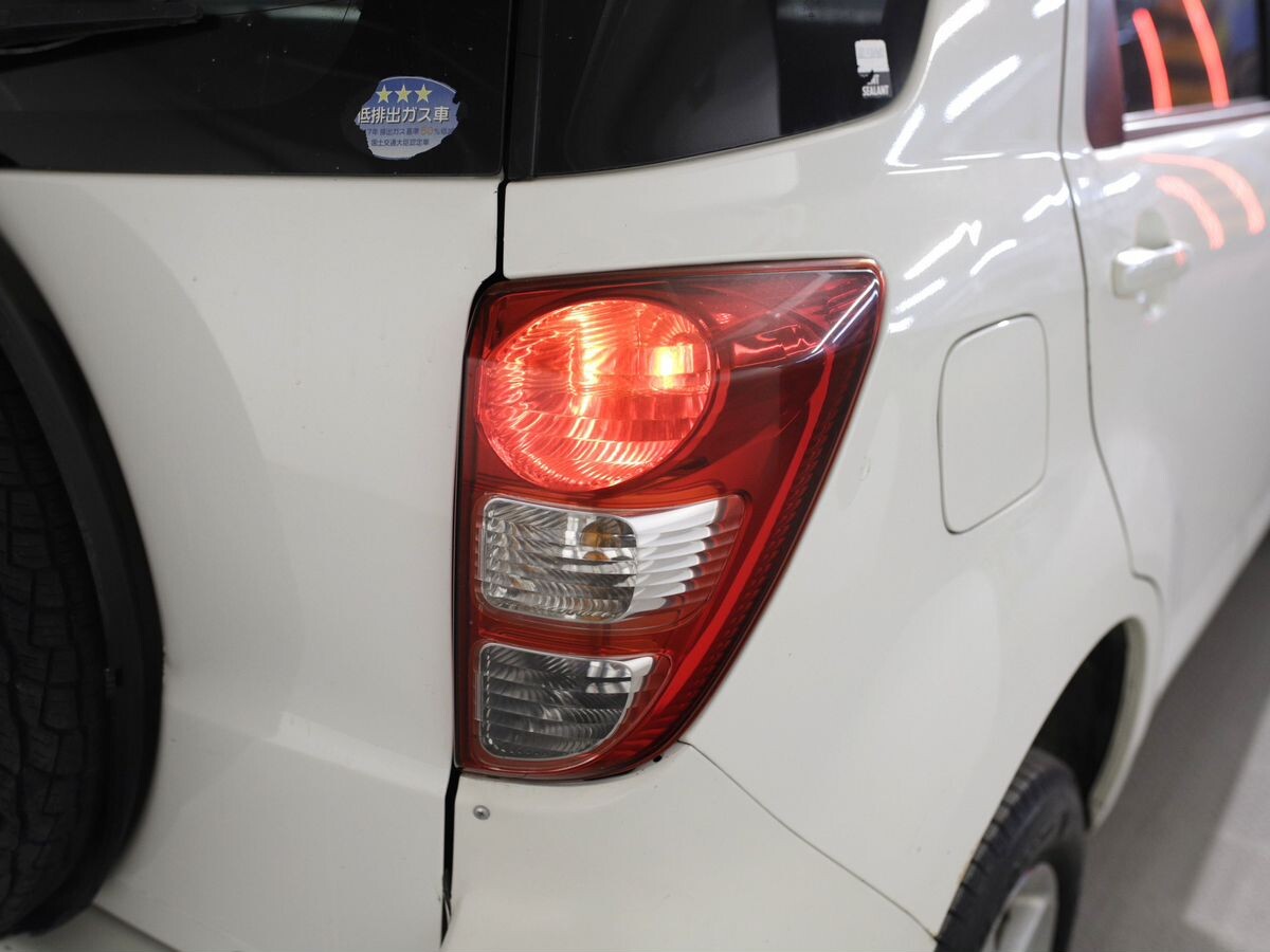 Toyota Rush 2006 - фото автомобиля