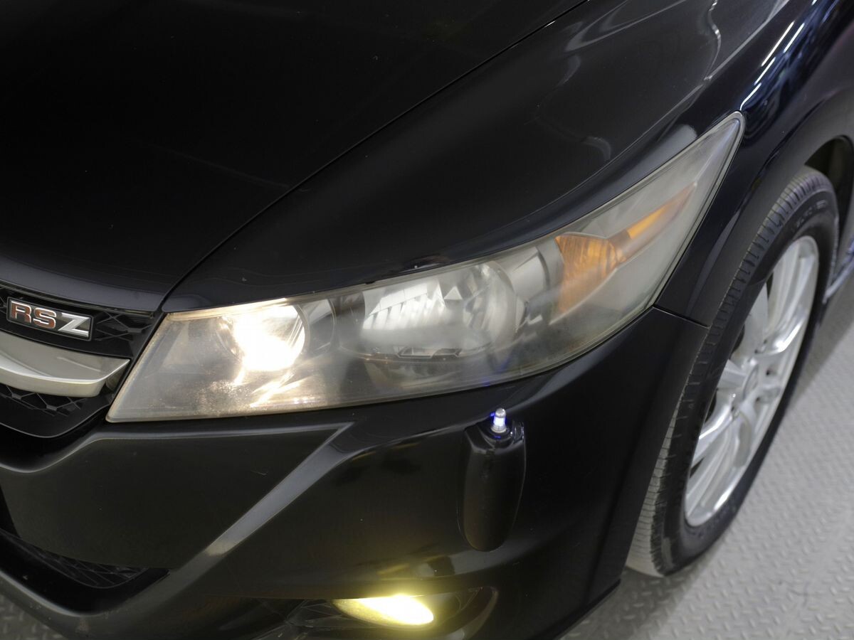 Honda Stream 2010 - фото автомобиля