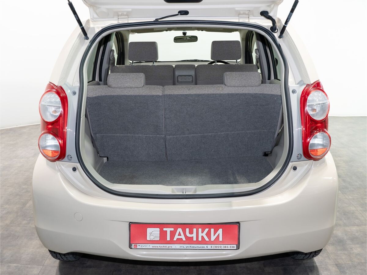 Toyota Passo 2011 - фото автомобиля