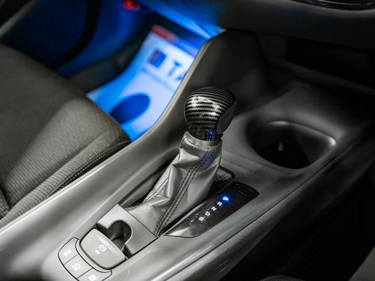 Toyota C-HR 2017 - фото автомобиля