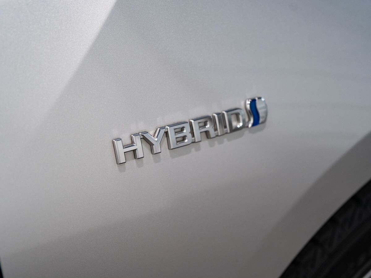 Toyota Prius 2019 - фото автомобиля