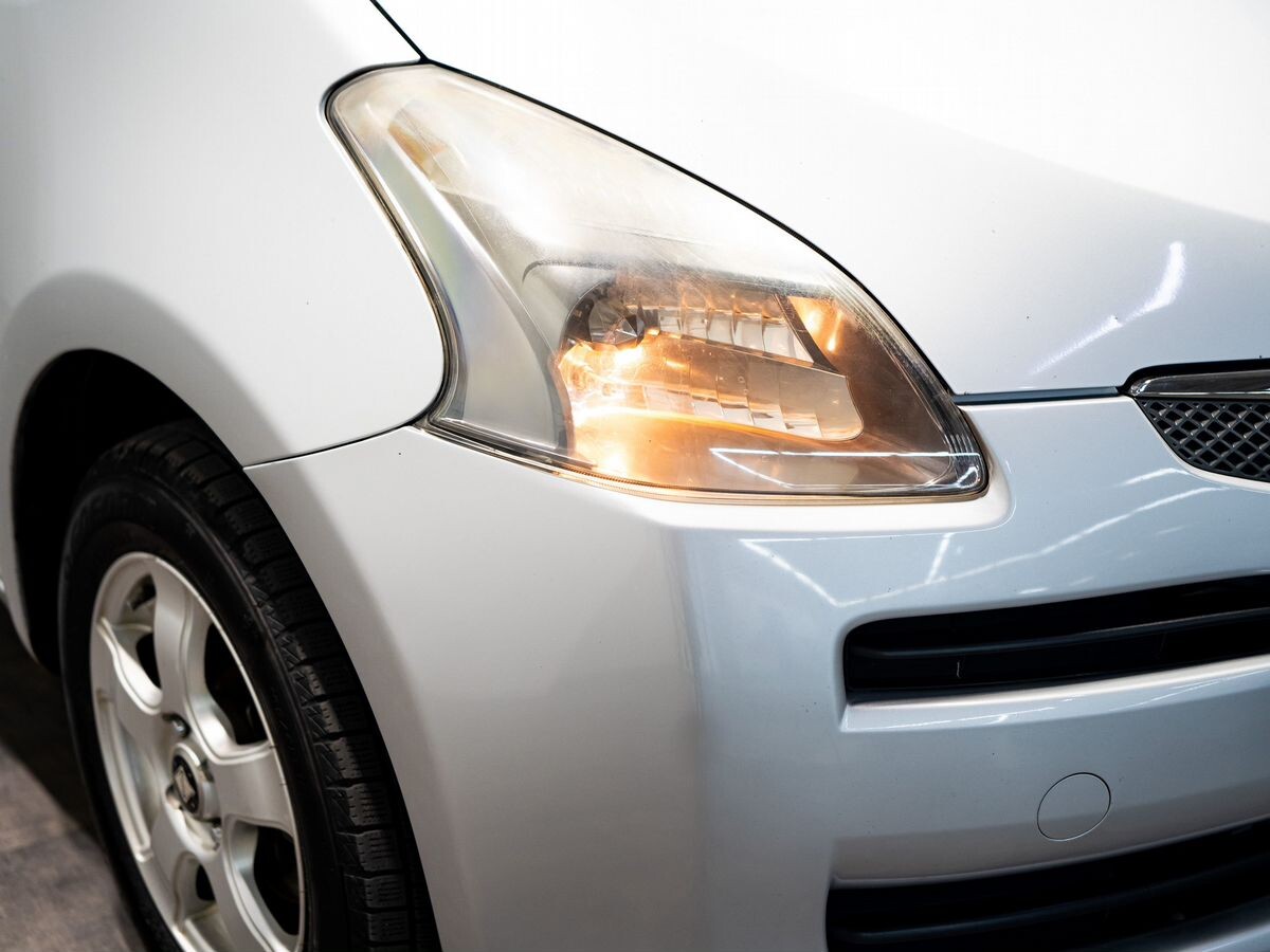 Toyota Ractis 2007 - фото автомобиля