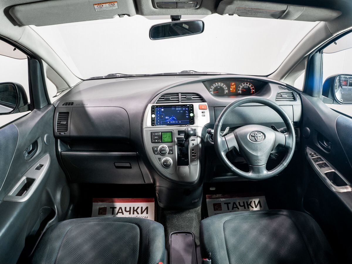 Toyota Ractis 2007 - фото автомобиля