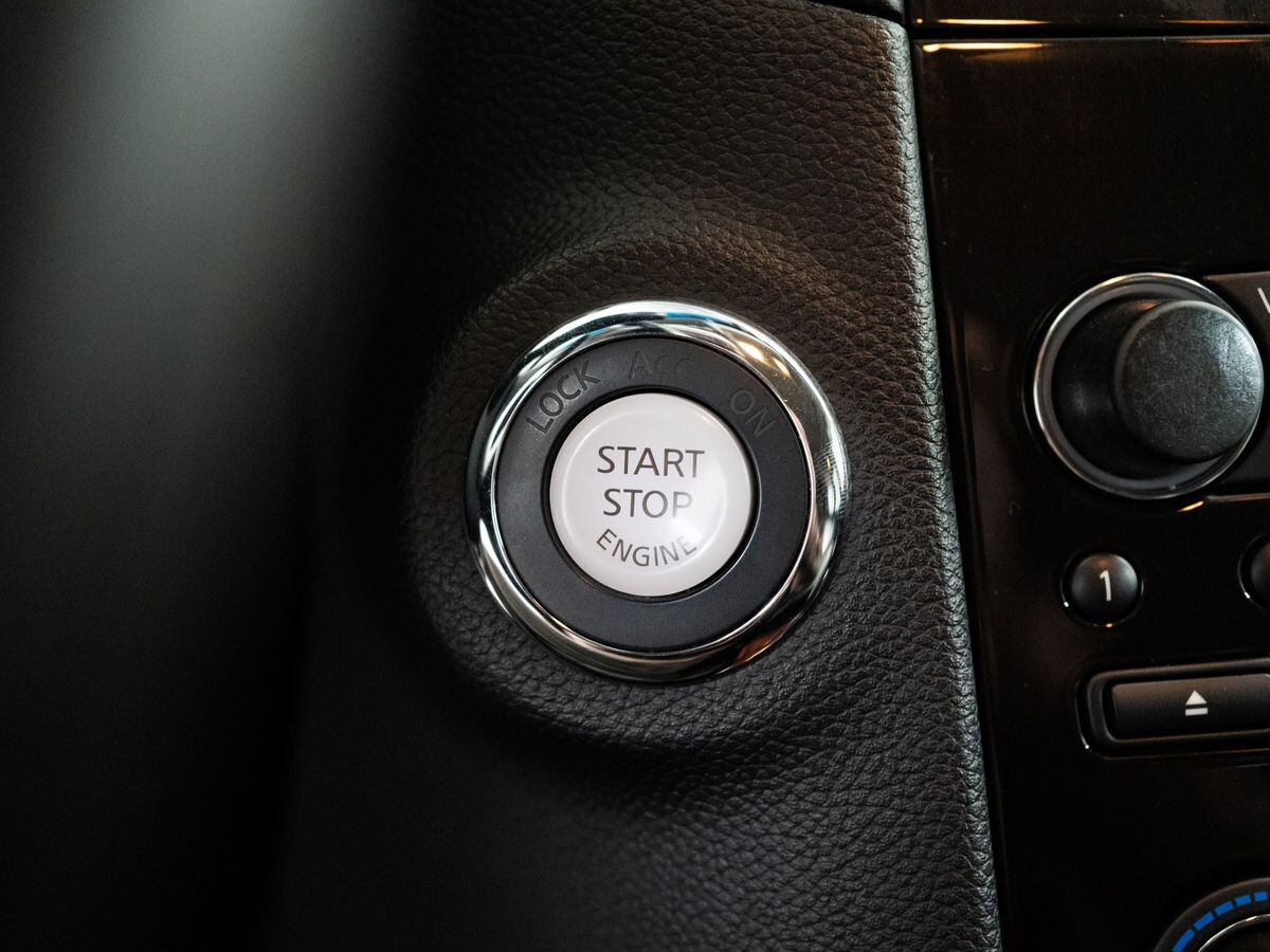 Infiniti QX70 2016 - фото автомобиля