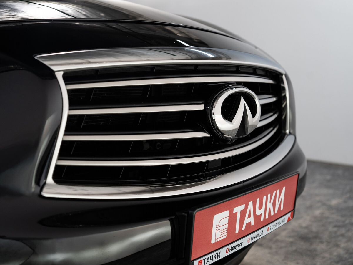 Infiniti QX70 2016 - фото автомобиля