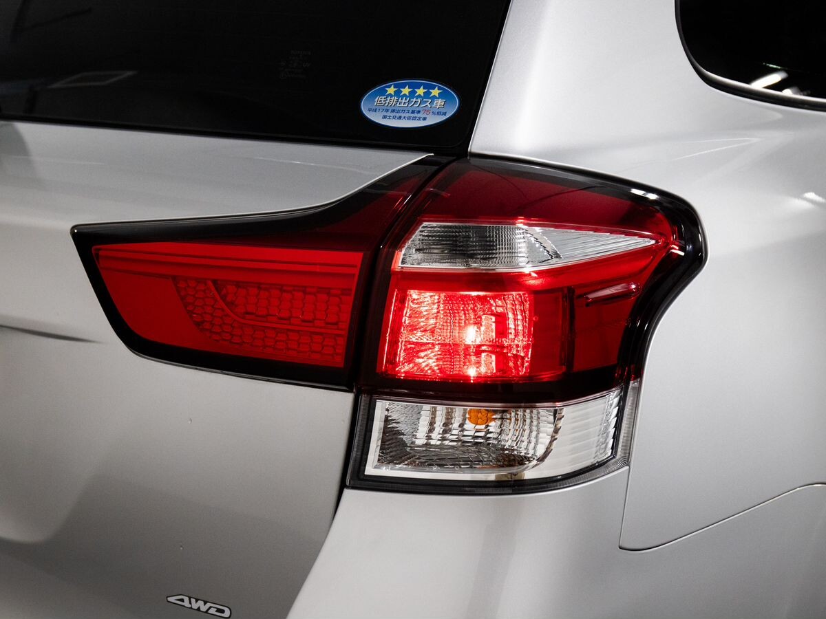 Toyota Corolla Fielder 2019 - фото автомобиля