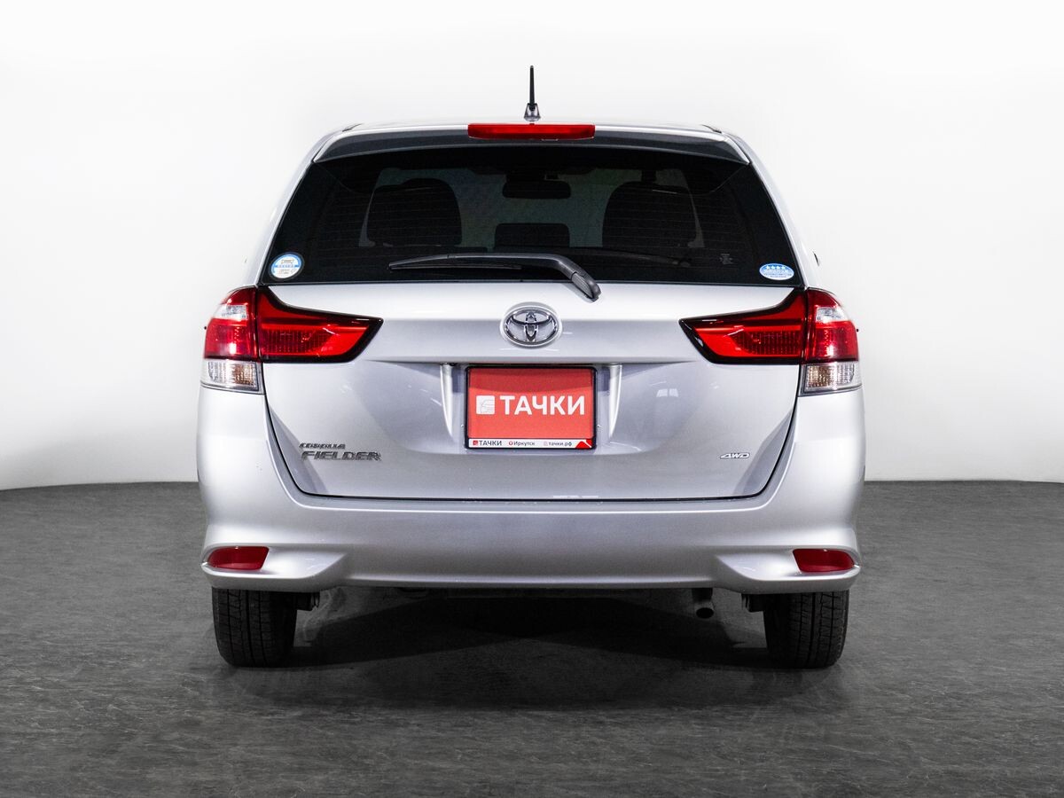 Toyota Corolla Fielder 2019 - фото автомобиля