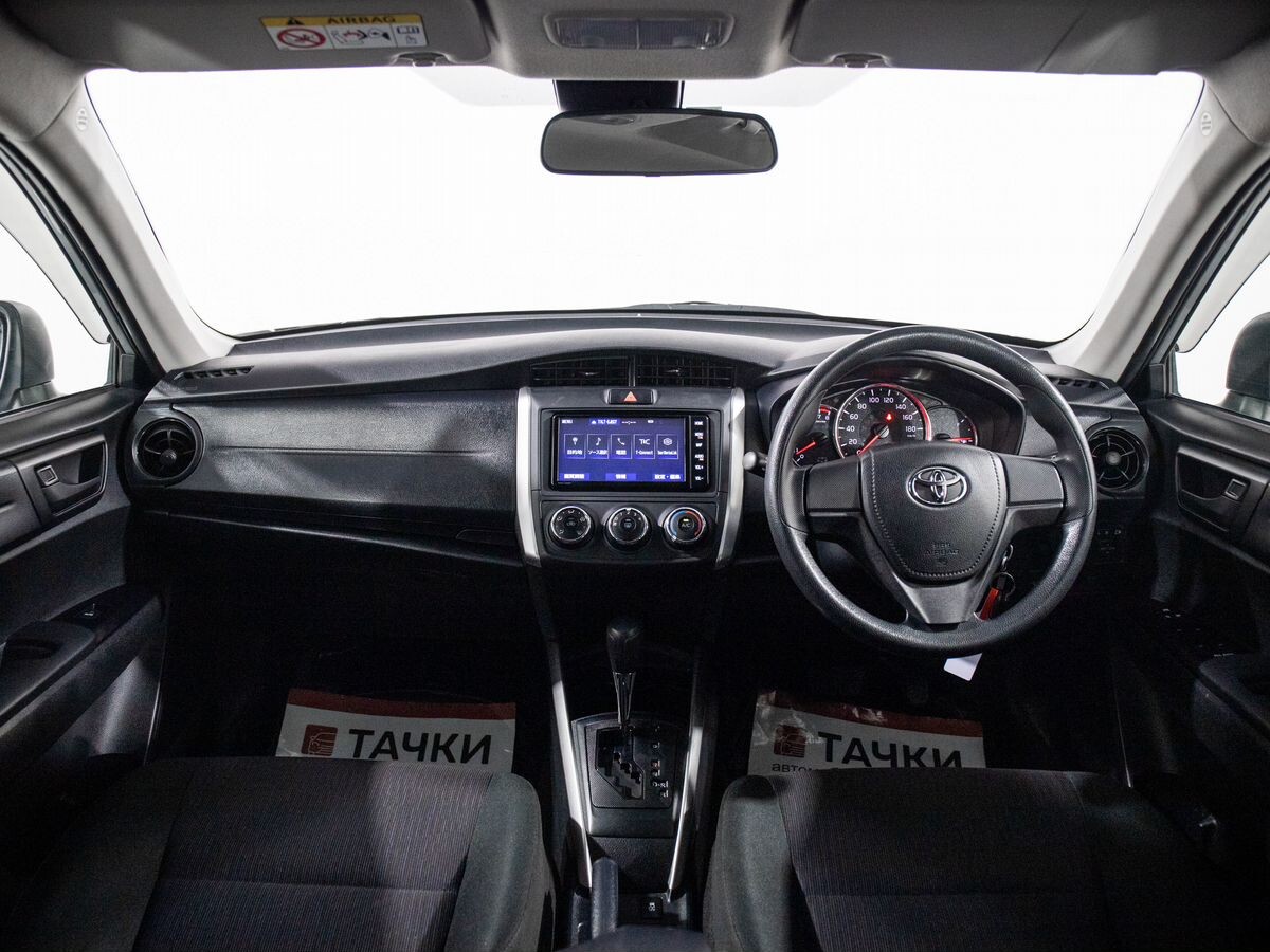 Toyota Corolla Fielder 2019 - фото автомобиля