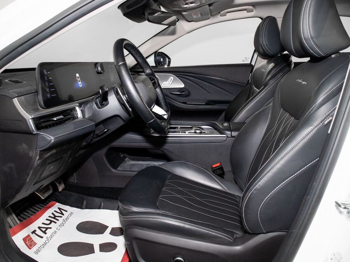 Chery Arrizo 8 2023 - фото автомобиля