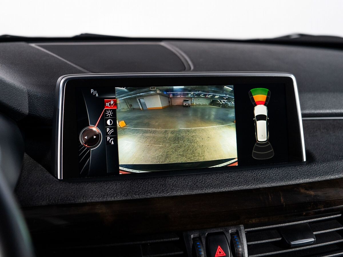 BMW X5 2016 - фото автомобиля