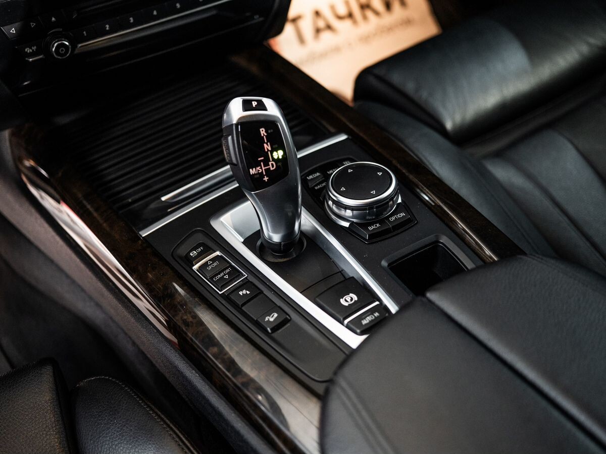 BMW X5 2016 - фото автомобиля