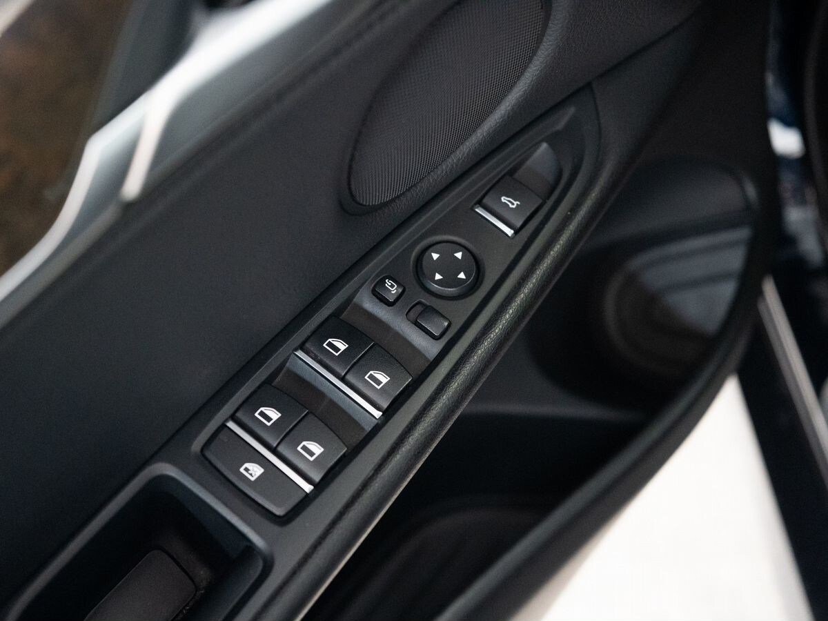 BMW X5 2016 - фото автомобиля