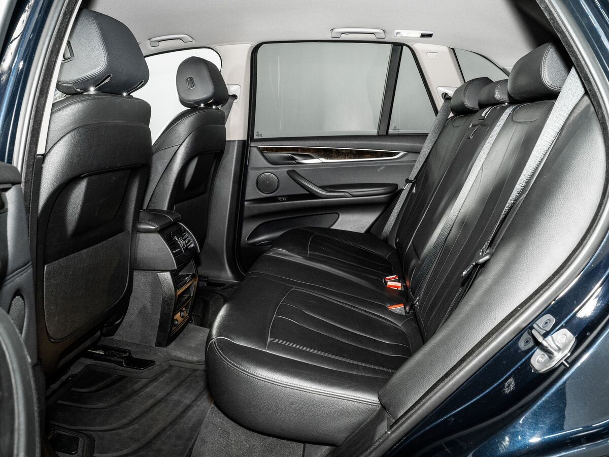 BMW X5 2016 - фото автомобиля