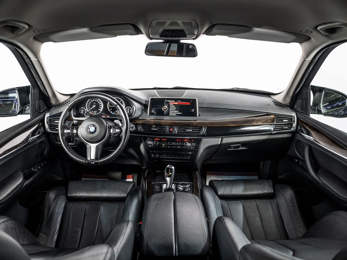 BMW X5 2016 - фото автомобиля