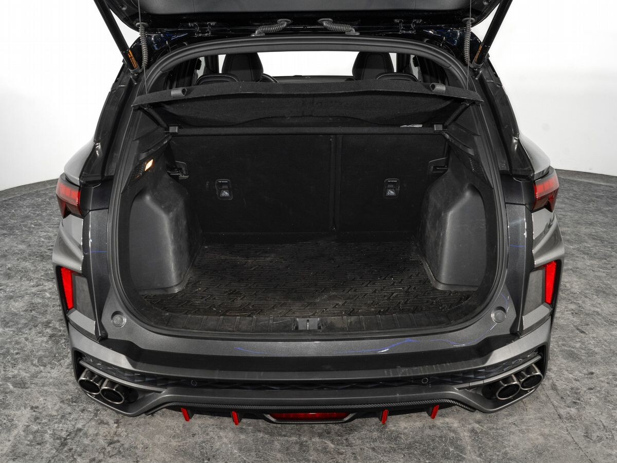 Geely Coolray 2023 - фото автомобиля