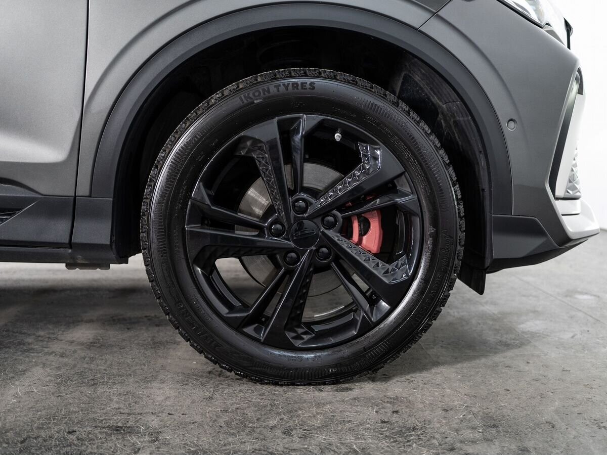 Geely Coolray 2023 - фото автомобиля