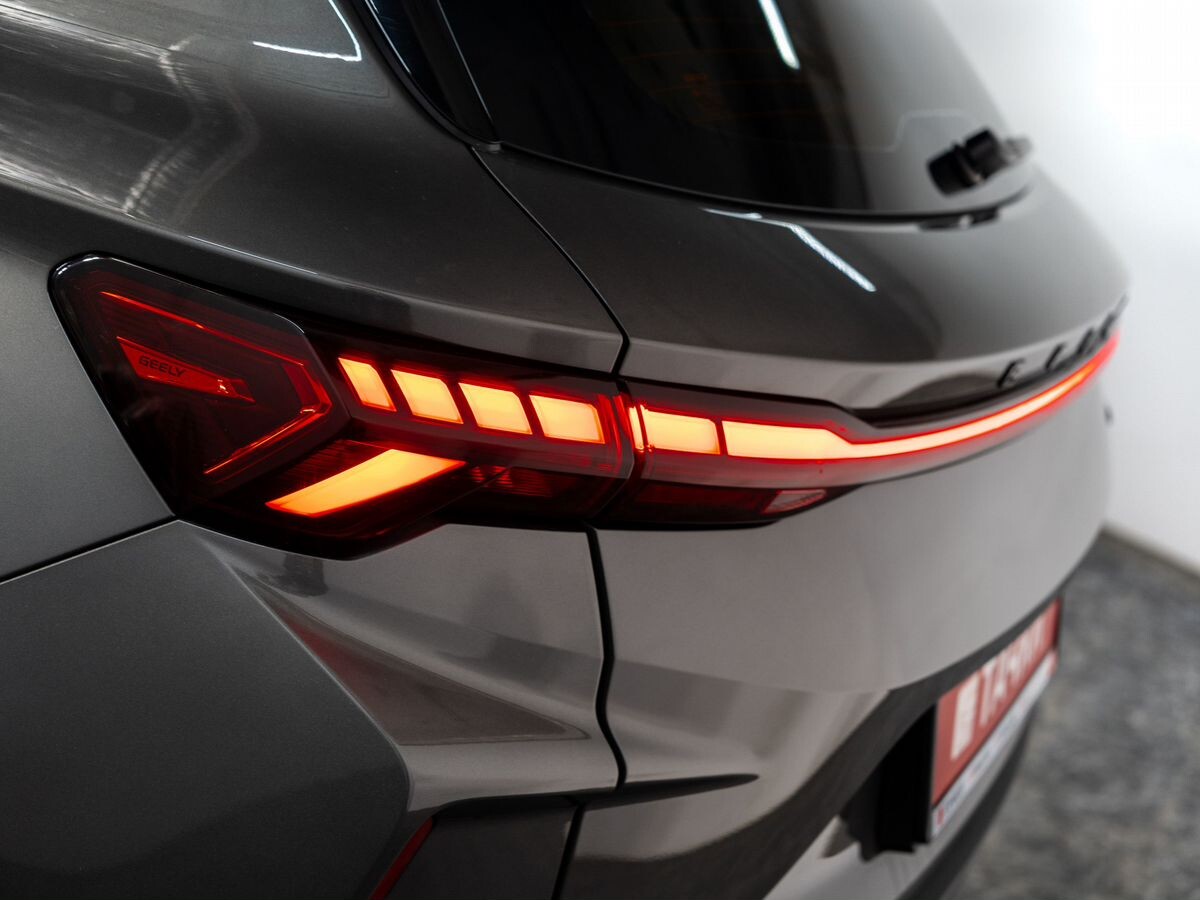 Geely Coolray 2023 - фото автомобиля