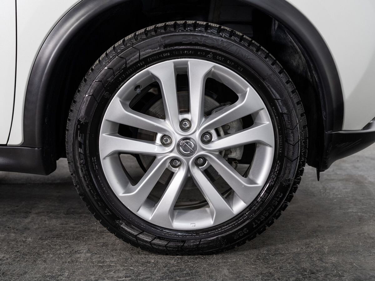 Nissan Juke 2019 - фото автомобиля