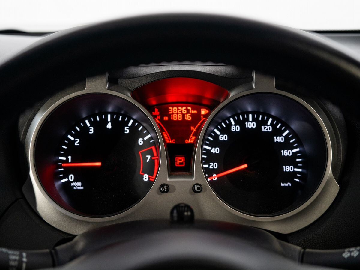 Nissan Juke 2019 - фото автомобиля