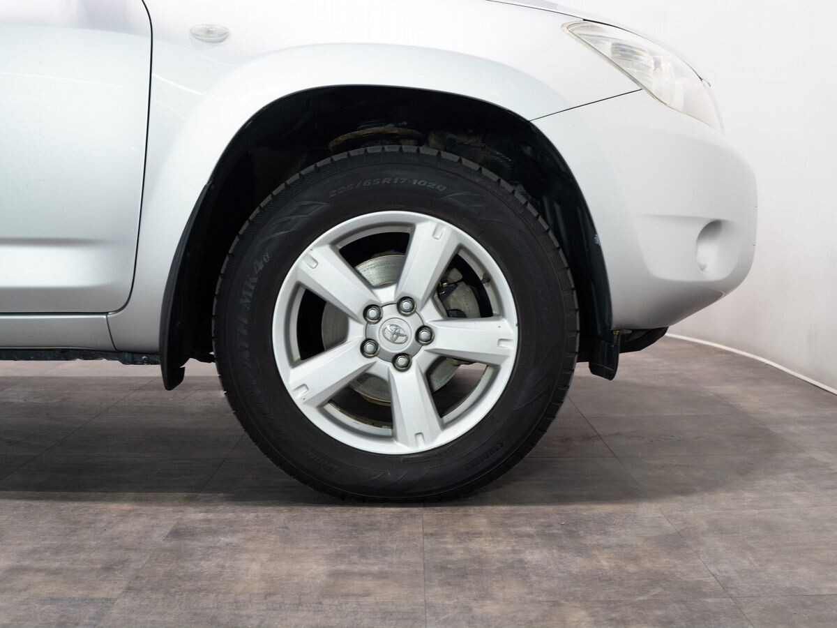 Toyota RAV4 2008 - фото автомобиля