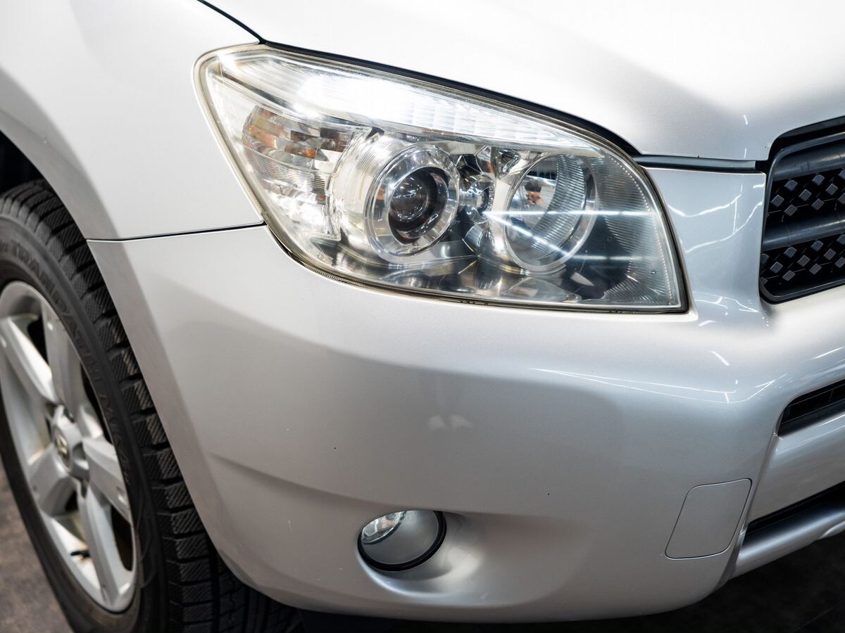 Toyota RAV4 2008 - фото автомобиля