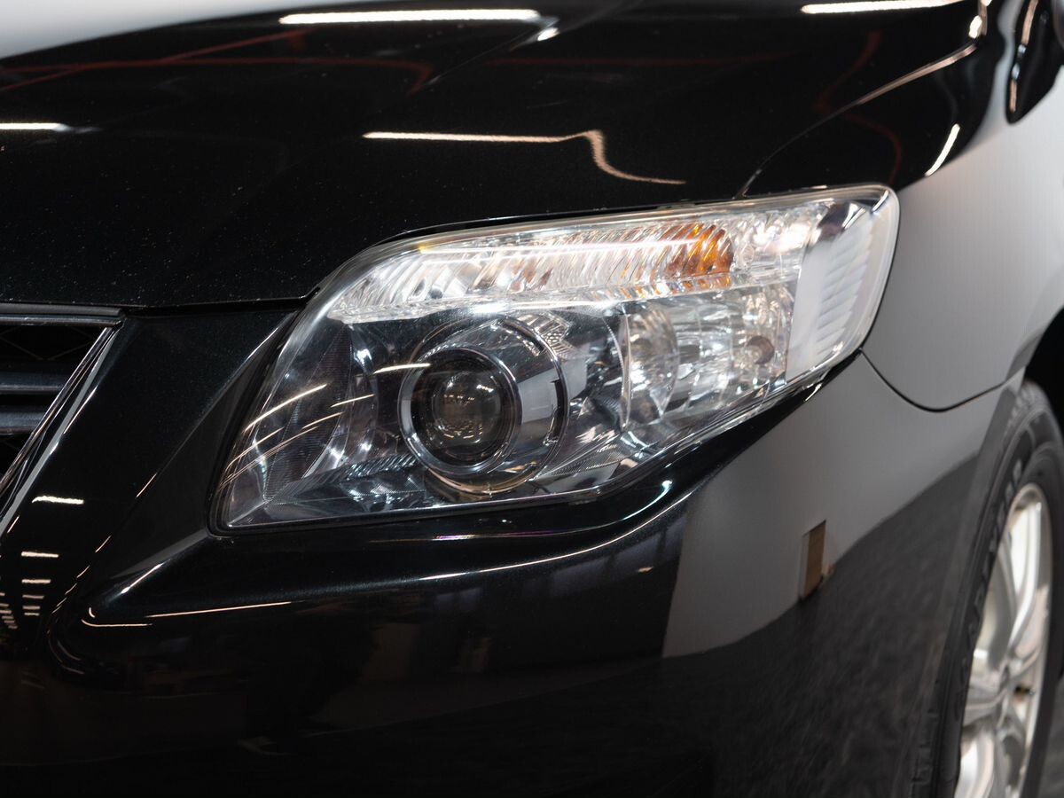 Toyota Corolla Fielder 2011 - фото автомобиля
