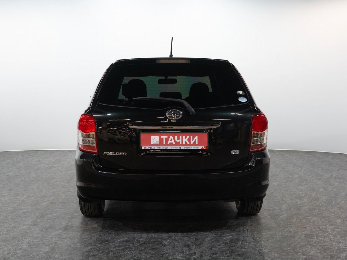 Toyota Corolla Fielder 2011 - фото автомобиля