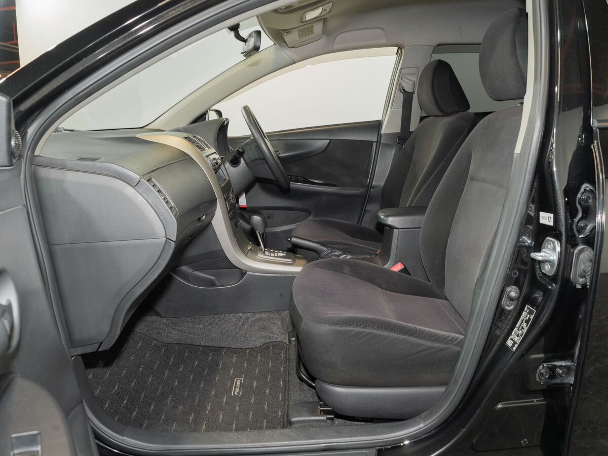 Toyota Corolla Fielder 2011 - фото автомобиля